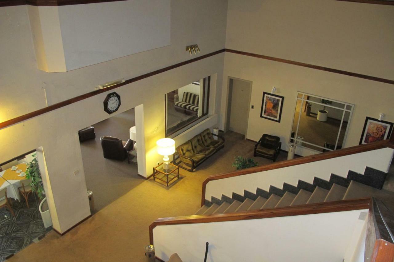 Hotel Emperador Necochea Bagian luar foto